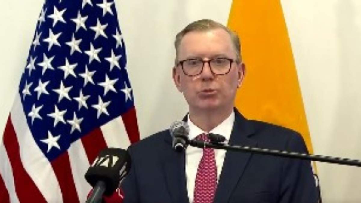 El embajador de Estados Unidos en Ecuador, Michael Fitzpatrick