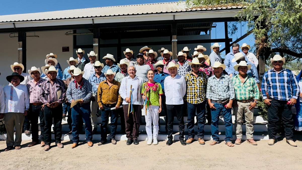 Sheinbaum y AMLO en Vícam, Sonora
