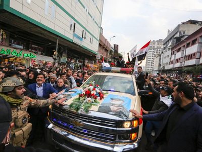 Al grito de "Muerte a América" comenzó el funeral de Soleimani que durará 3 días
