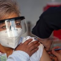 Chile condiciona pase sanitario a dosis de refuerzo de vacuna contra el covid-19