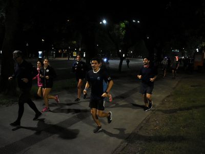 Para el ministro de Salud de Larreta "es razonable" que se junten miles de runners en las plazas