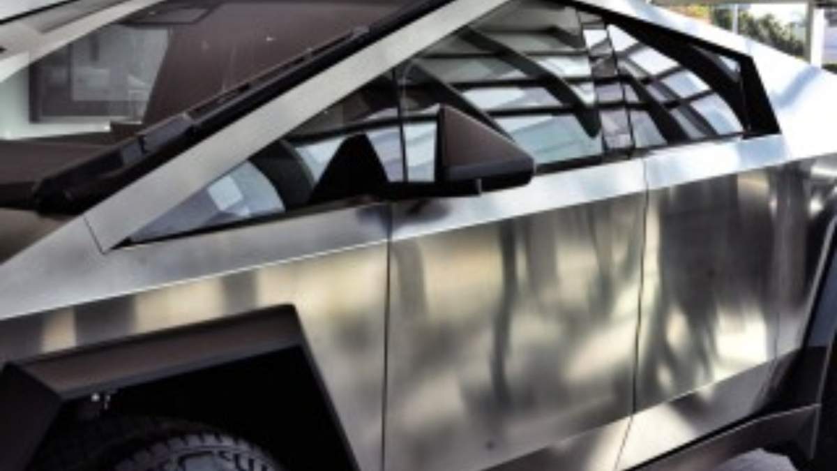 Un cibercamión de Tesla en Buena Park, California, el 3 de diciembre del 2023