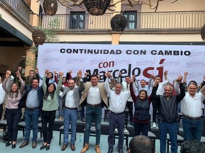 Con expriistas y expanistas, Santiago Nieto anuncia desde Querétaro apoyo a Ebrard: “Marcelo Sí”
