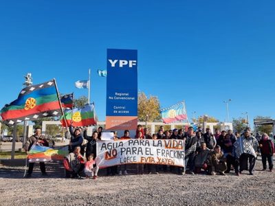 La Confederación Mapuche ocupó la gerencia de YPF en Añelo