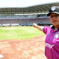 Luz Alicia Gordoa debuta como primera mujer ampáyer en juego oficial de la LMB