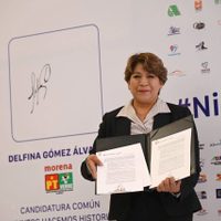 Delfina Gómez firma pacto para erradicar maltrato, desnutrición y pobreza infantil en el Edomex