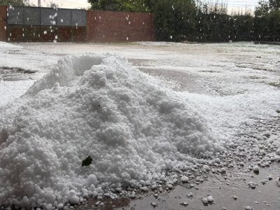 Videos: una fuerte tormenta con granizo azotó Real del Padre