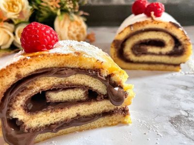 Pionono casero relleno con Nutella: facilísimo de hacer y muy rendidor para el antojo dulce