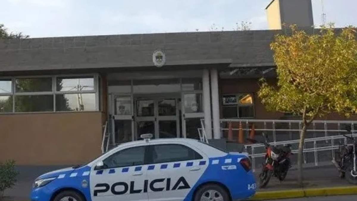 Personal de la Comisaría Tercera secuestro armas de fuego. Fuente: (Prensa Policía)