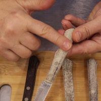 Dejalos como nuevos: el secreto de las abuelas para limpiar los cubiertos de madera en minutos