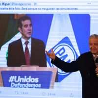 AMLO a Córdova por participación en plenaria del PAN: debería ser imparcial y cuidar las formas