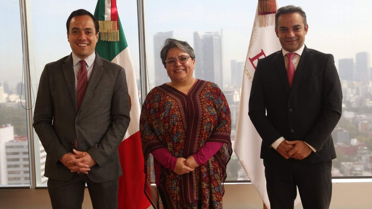 Raquel Buenrostro, Alejandro Encinas Nájera y Luis Abel Romero López