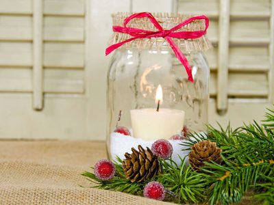 Aprovechá los frascos de vidrio vacíos y prepará estos increíbles y económicos adornos navideños