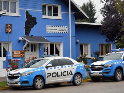Terrible vuelco en Villa La Angostura: salió ileso de milagro