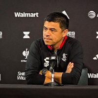 Gonzalo Pineda renuncia como director técnico del Atlas