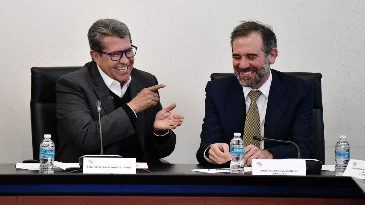 Ricardo Monreal y Lorenzo Córdova en la reunión