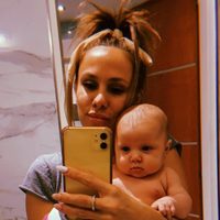 Con casi cuatro meses, Abril, la hija de Barby Silenzi, nos hipnotizó con este imperdible video