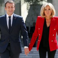 Macron presentará “pruebas científicas” de que su esposa Brigitte es mujer