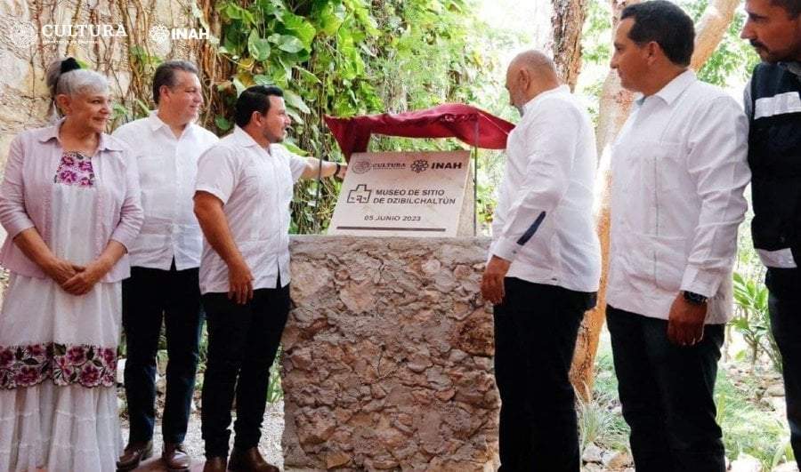 Colocación de la primera piedra del nuevo Museo de Sitio de Dzibilchaltún, en Yucatán