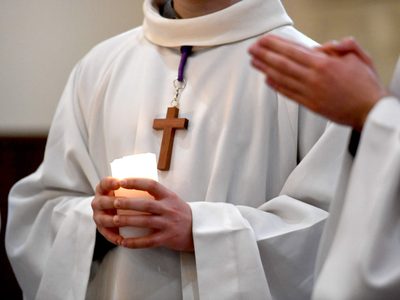 Denuncian cientos de miles de abusos en la Iglesia de Francia: la respuesta del papa Francisco