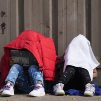 Administración Trump recorta ayuda legal para niños migrantes que viajan solos