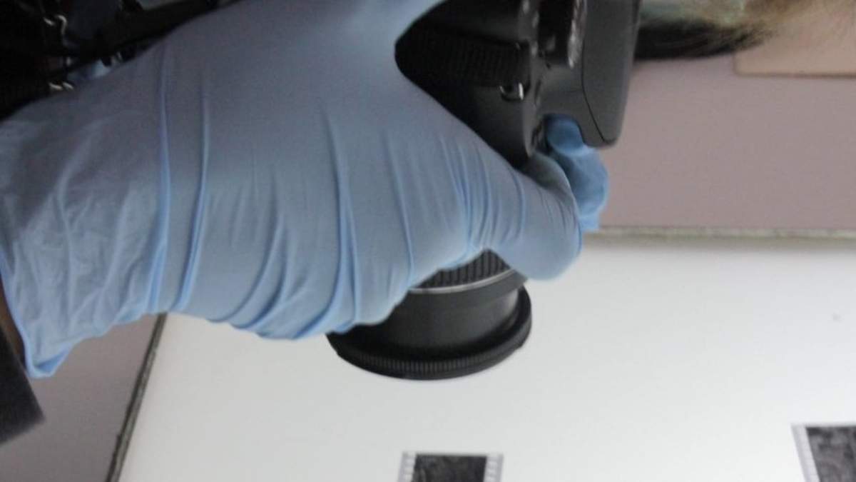 Microfichas y microfilms entre los documentos entregados