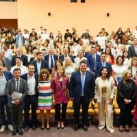Gaido reasumió como intendente de la ciudad y juraron los miembros de su gabinete