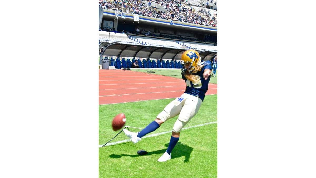 Andrea Martínez, la primera mujer en jugar en la Liga Mayor de la Onefa