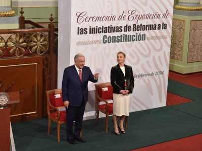 Revocación y consulta popular, la insistente propuesta de AMLO