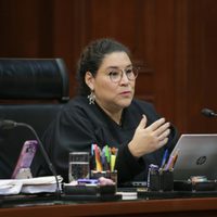 Lenia Batres pide al INE aparecer en la boleta como “ministra del pueblo”