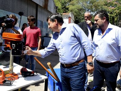 Gran oportunidad, entregarán máquinas y herramientas a los desempleados mayores de 40