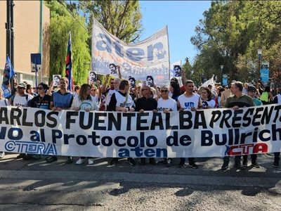 A 17 años del asesinato de Carlos Fuentealba, docentes se movilizaron en toda la provincia