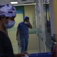 Vinculan a proceso a anestesiólogo acusado de mala praxis en una cirugía estética