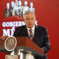 López Obrador presume que capacidad productiva en refinería aumentó de 38 a 50%