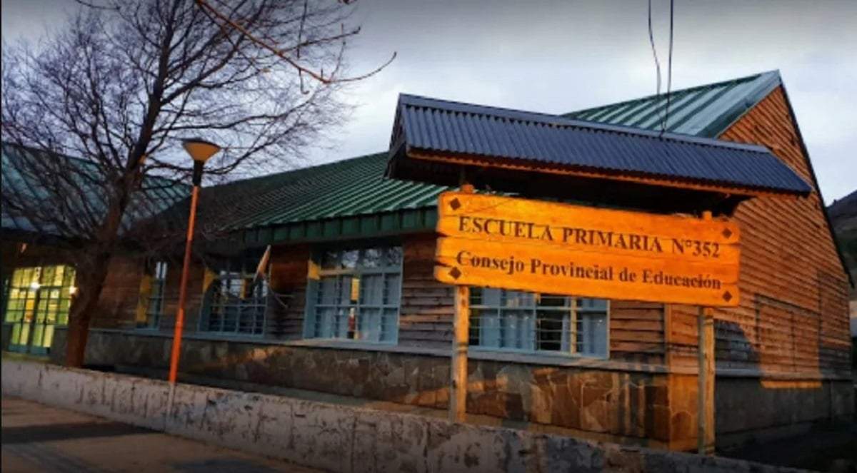 La comunidad educativa de la Escuela 352 se encuentra en alerta por la situación que vivió el menor. Fuente: (RSM)