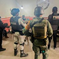 Asesinan a tres integrantes de una familia en Iguala; mujer embarazada resulta herida
