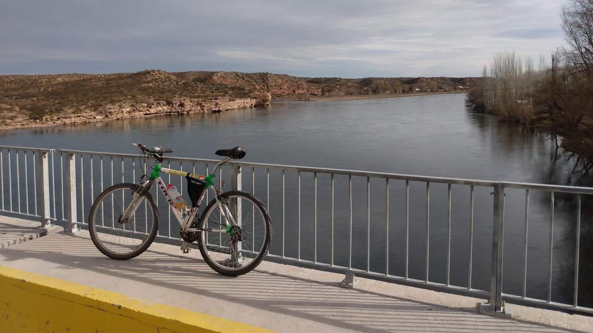 Río Limay. Fuente: (Twitter)