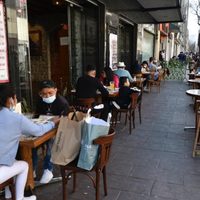 Casos estimados por coronavirus bajan 26%... pero las muertes superan las 180 mil