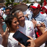 Meade pide a simpatizantes tocar puertas para convencer de que voten por él