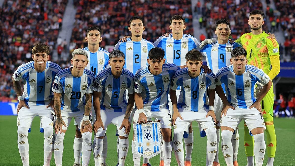 Buen esfuerzo de los pibes de Argentina y buen torneo. Lástima la final.
