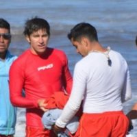 ¡Héroes al rescate! Guardavidas salvan la vida de un niño que se ahogaba en Las Grutas