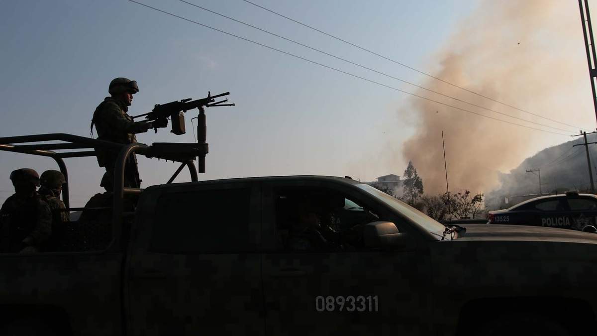 Hay 300 mil militares desplegados en México