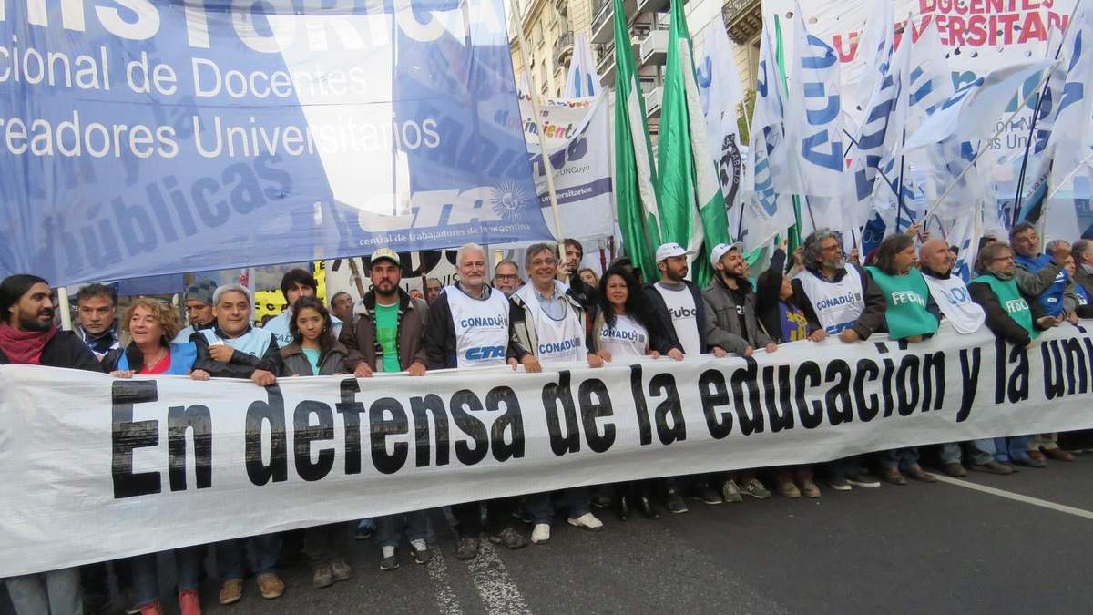 El paro universitario se da ante la falta de respuestas del Gobierno. Fuente: (X)