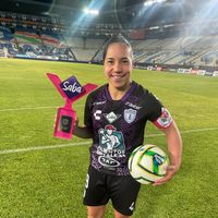 Con póker de Charlyn Corral, las Tuzas hacen goleada de escándalo sobre Toluca