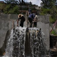 Cuatro días después de la megafuga en Xochimilco y Tlalpan... siguen las reparaciones