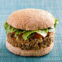 Hamburguesas de lentejas: receta fácil, en pocos pasos y con pocos ingredientes