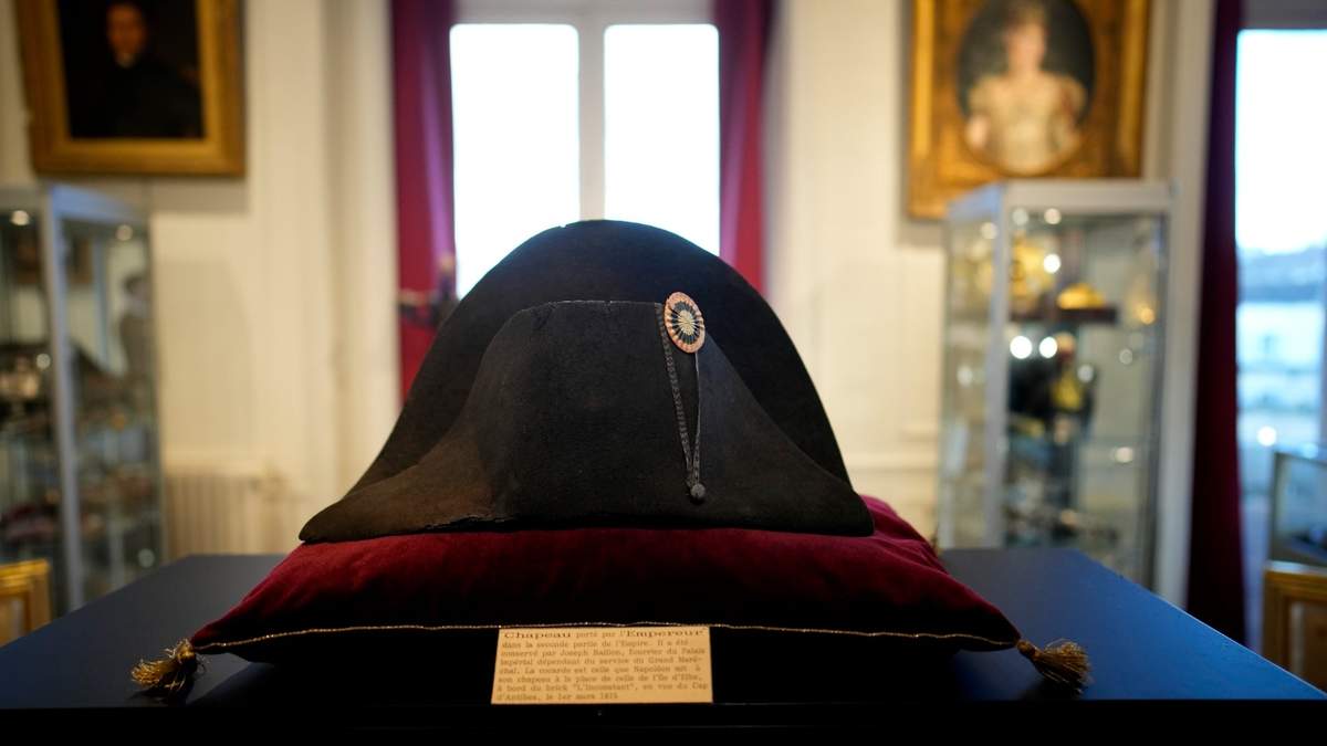 Bicorne de fieltro usado por Napoleón Bonaparte