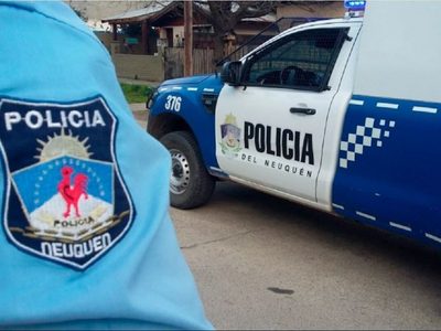 La policía impidió la usurpación de una vivienda en Neuquén y demoró a cuatro sujetos