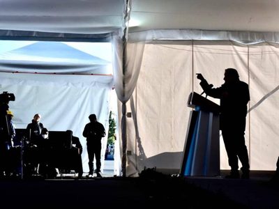 Estamos concientizando a empresarios para que tengan dimensión social: AMLO sobre reforma eléctrica