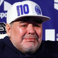 ¡Desolado! Diego Maradona atraviesa su peor momento por... ¿Le hizo una carta de despedida?